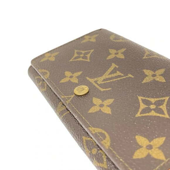 LOUIS VUITTON Porte Monnaie Zip Monogram - Bifold Wallet 136-081225 - Picture 5 of 11